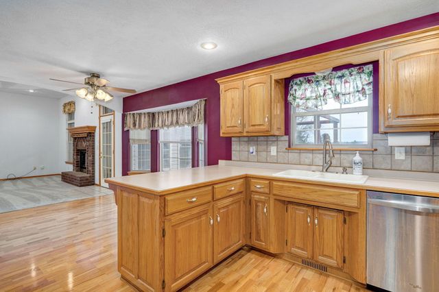 1219 W Mcguffey Street, Ozark, MO 65721