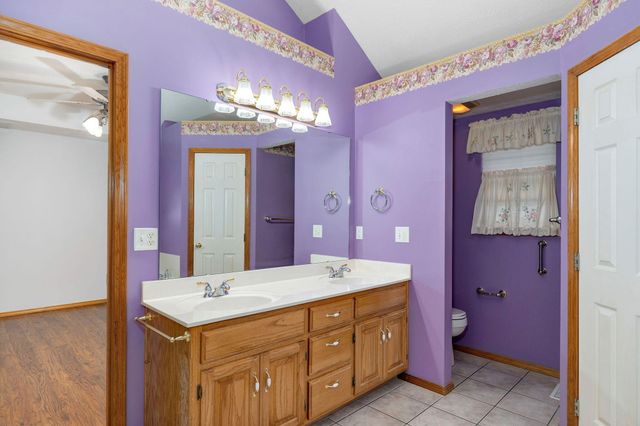 1219 W Mcguffey Street, Ozark, MO 65721