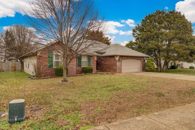 1219 W Mcguffey Street, Ozark, MO 65721