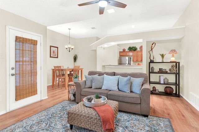 2204 Overview Lane, Garland, TX 75044