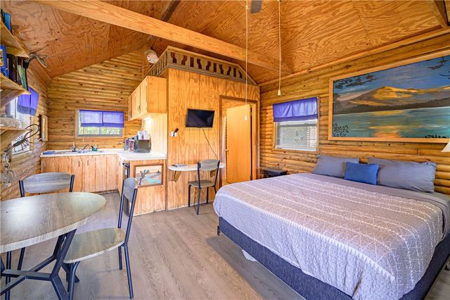 164 Fourth St, Rockport, TX 78382