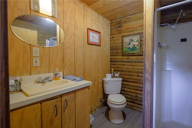 164 Fourth St, Rockport, TX 78382