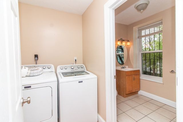 40 Cedar 2, Boston, MA 02119