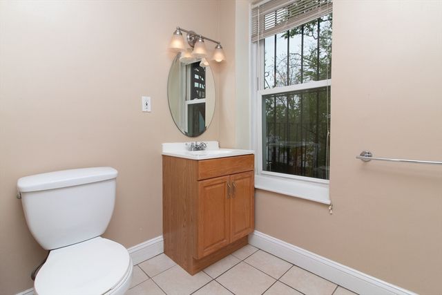 40 Cedar 2, Boston, MA 02119