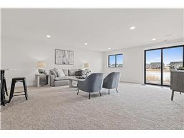 1589 Spruce Street, Farmington, MN 55024