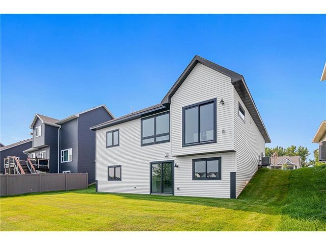 1589 Spruce Street, Farmington, MN 55024