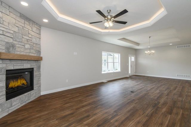 7031 Stonewood LANE, Lannon, WI 53046