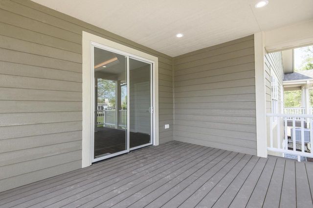 7031 Stonewood LANE, Lannon, WI 53046