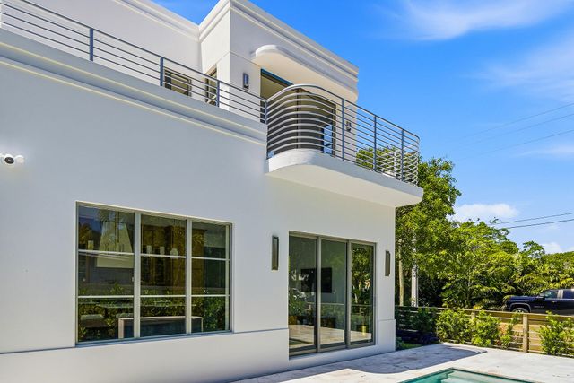 785 Park Place, West Palm Beach, FL 33401