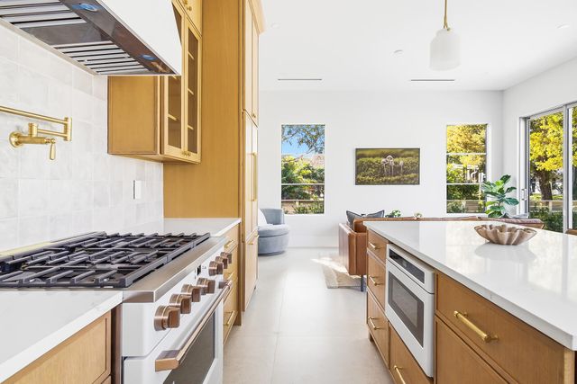 785 Park Place, West Palm Beach, FL 33401