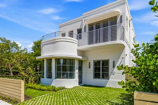 785 Park Place, West Palm Beach, FL 33401