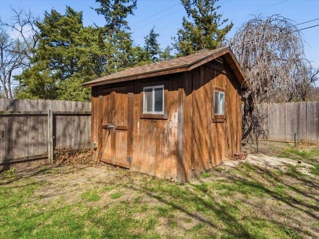 8302 E Limerick, Wichita, KS 67206