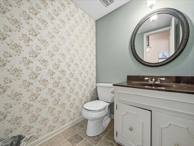 8302 E Limerick, Wichita, KS 67206