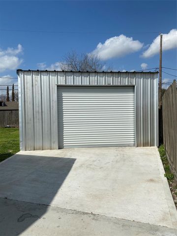 15513 Vonnett Street, Channelview, TX 77530