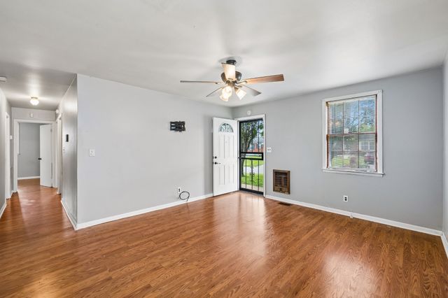 3230 Mayer Ln, Nashville, TN 37218