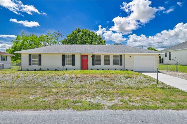 3313 14th ST SW, Lehigh Acres, FL 33976