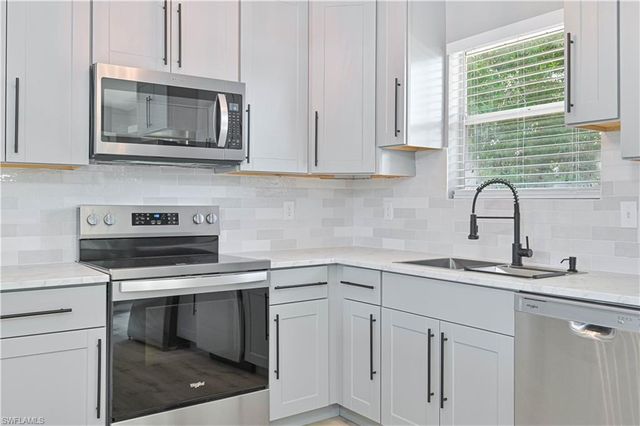 3313 14th ST SW, Lehigh Acres, FL 33976