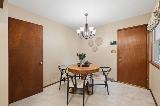 2132 N McComas, Wichita, KS 67203