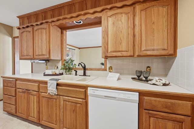 2132 N McComas, Wichita, KS 67203