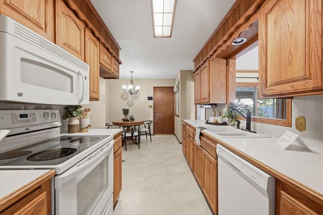 2132 N McComas, Wichita, KS 67203