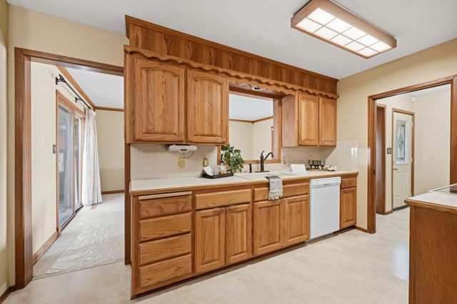2132 N McComas, Wichita, KS 67203