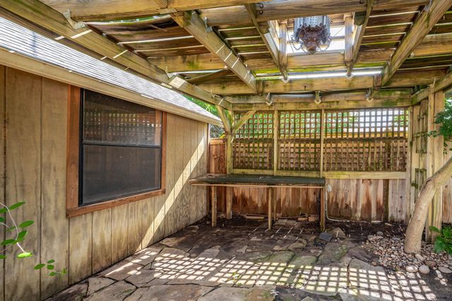 2132 N McComas, Wichita, KS 67203