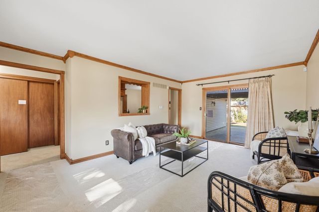 2132 N McComas, Wichita, KS 67203