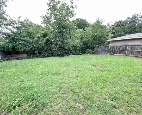 2809 Newport Avenue, Denton, TX 76209