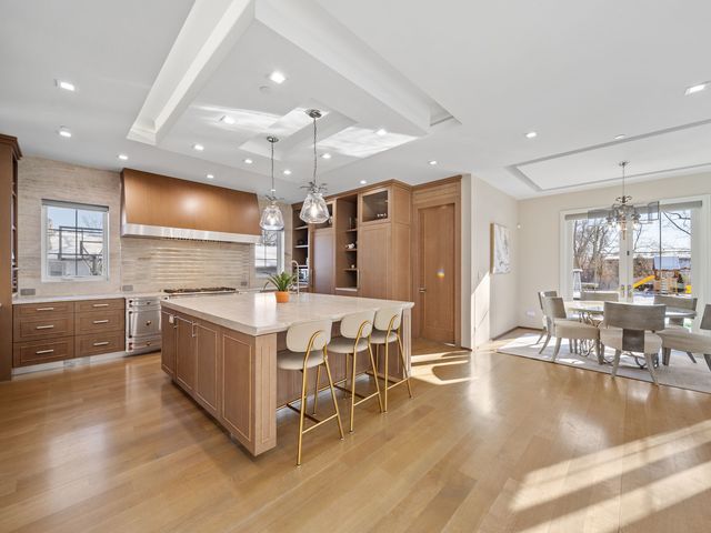 3075 Keystone Road, Northbrook, IL 60062