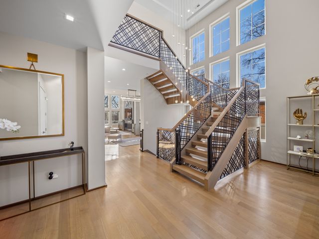 3075 Keystone Road, Northbrook, IL 60062