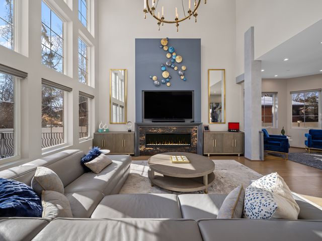 3075 Keystone Road, Northbrook, IL 60062