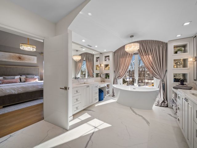 3075 Keystone Road, Northbrook, IL 60062