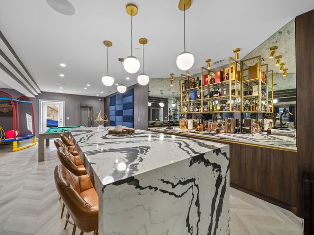 3075 Keystone Road, Northbrook, IL 60062