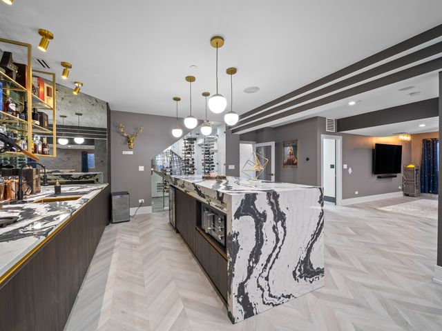 3075 Keystone Road, Northbrook, IL 60062