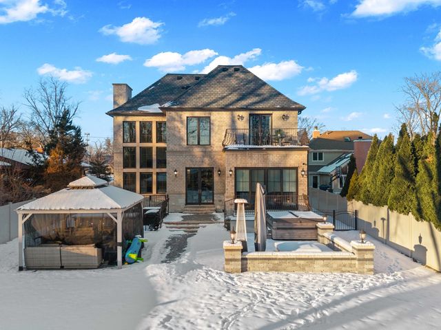 3075 Keystone Road, Northbrook, IL 60062