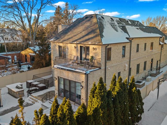 3075 Keystone Road, Northbrook, IL 60062