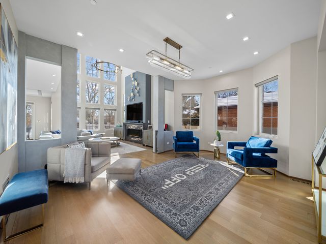 3075 Keystone Road, Northbrook, IL 60062