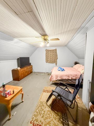 1013 N 3Rd Street, Boonville, IN 47601