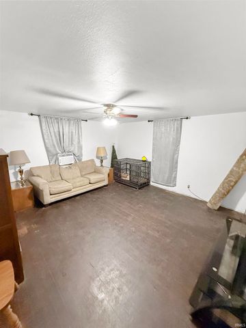 1013 N 3Rd Street, Boonville, IN 47601