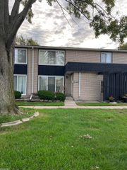 8679 Kennedy Circle, Warren, MI 48093