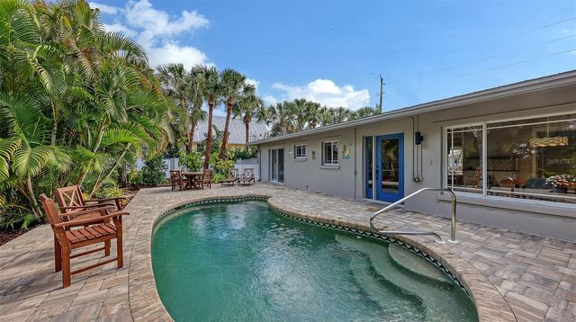 628 W OLYMPIA AVENUE, Punta Gorda, FL 33950