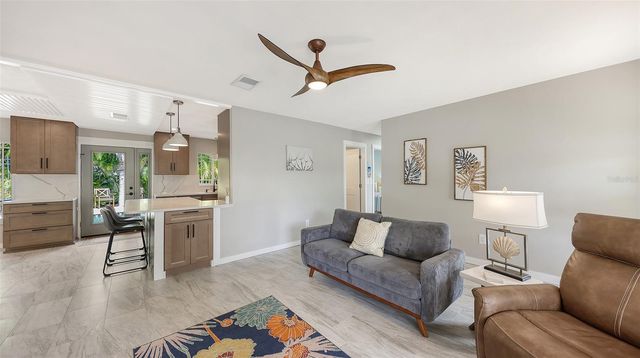 628 W OLYMPIA AVENUE, Punta Gorda, FL 33950