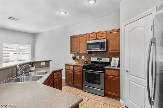 8819 Horizon Wind Avenue 103, Las Vegas, NV 89178