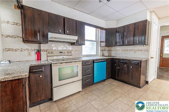 2020 Whitehall Avenue, South Whitehall Twp, PA 18104