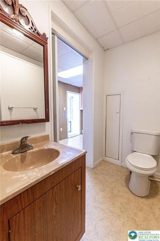 2020 Whitehall Avenue, South Whitehall Twp, PA 18104