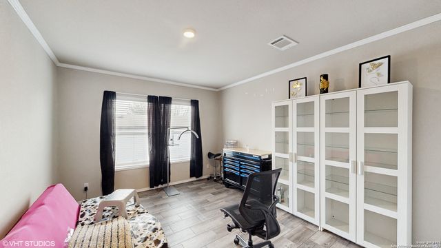 185 Waterfall Ln, Kyle, TX 78640