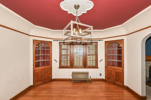 5618 Auer AVENUE, Milwaukee, WI 53216