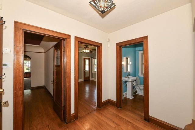 5618 Auer AVENUE, Milwaukee, WI 53216