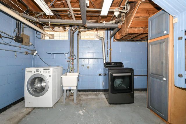 5618 Auer AVENUE, Milwaukee, WI 53216