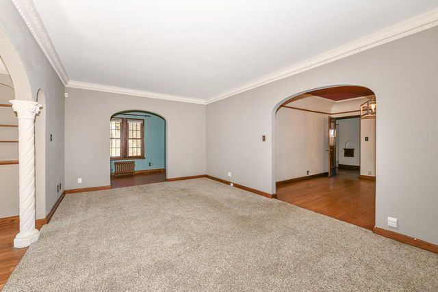 5618 Auer AVENUE, Milwaukee, WI 53216